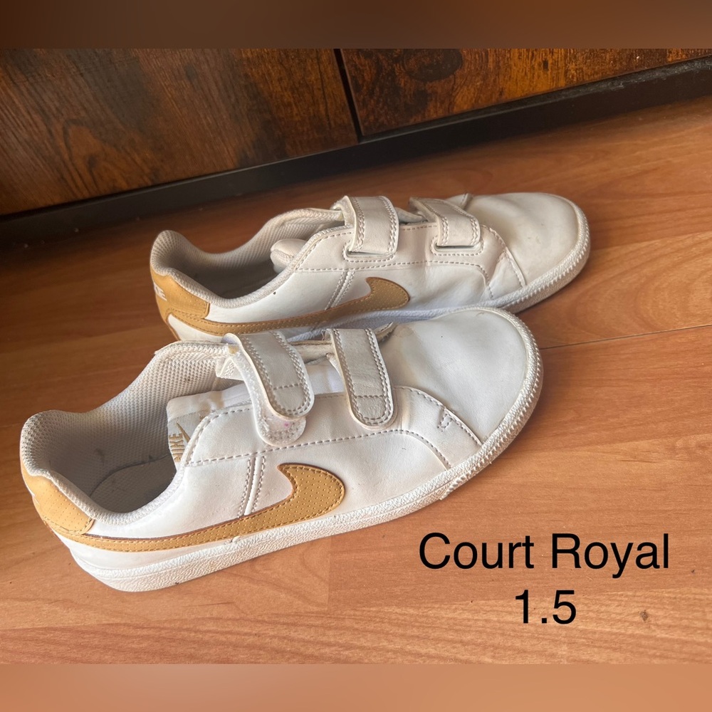 Nike White and Gold Velcro Sneakers with Rubber Soles